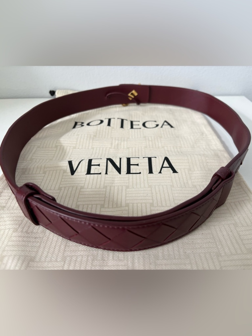 Bottega Veneta Burgundy Woven Leather Belt with Gold Key Accent - Picture 4 of 7